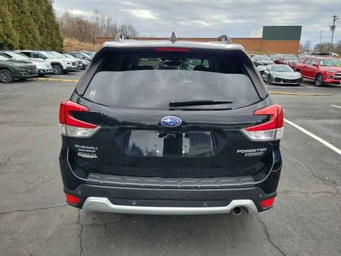 Used 2019 Subaru Forester Touring image 6