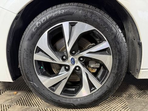 Used 2024 Subaru Legacy Premium AWD/4WD image 16