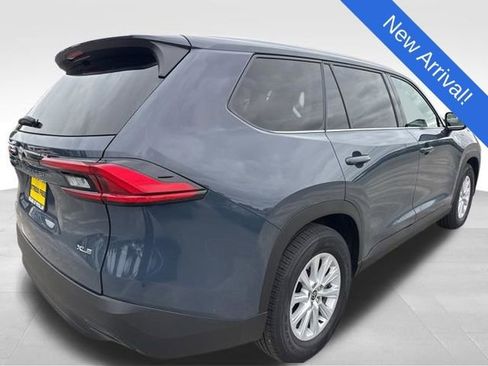 Used 2024 Toyota Grand Highlander AWD Hybrid image 7