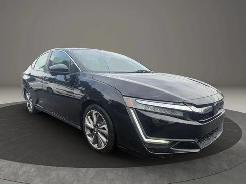 Used 2018 Honda Clarity Plug-In Hybrid image 3