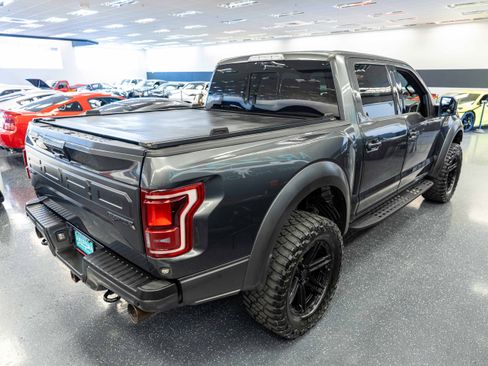Used 2018 Ford F150 Raptor w/ Equipment Group 802A Luxury AWD/4WD image 6