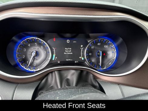 Used 2018 Chrysler Pacifica Touring-L Plus FWD image 7