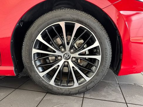 Certified 2019 Toyota Camry SE w/ Convenience Package FWD image 50