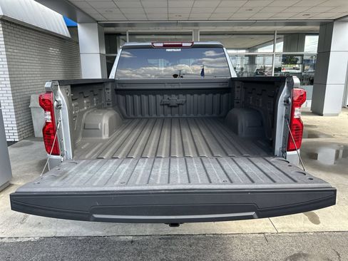 Used 2023 Chevrolet Silverado 1500 Custom Trail Boss w/ LPO, Dark Essentials Package AWD/4WD image 31