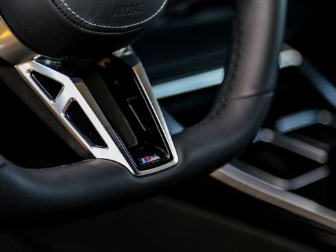 Used 2025 BMW 760i xDrive w/ Executive Package image 13