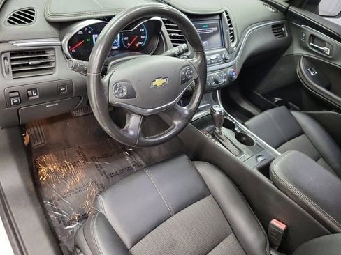 Used 2019 Chevrolet Impala LT FWD image 21