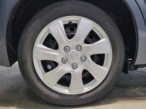 Used 2019 Toyota Corolla LE image 32