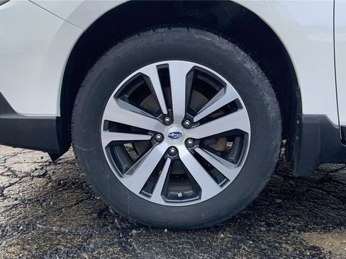 Used 2018 Subaru Outback 2.5i Limited image 29