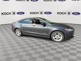 Used 2018 Ford Fusion SE image 3