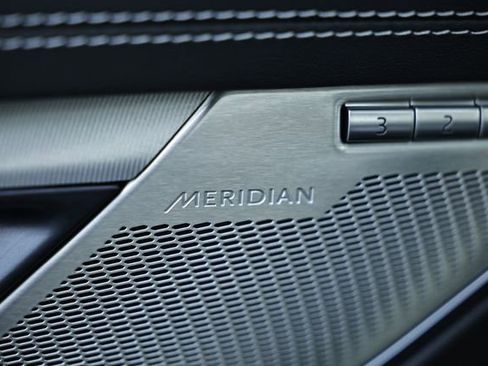 New 2024 Jaguar XF R-Dynamic SE image 23