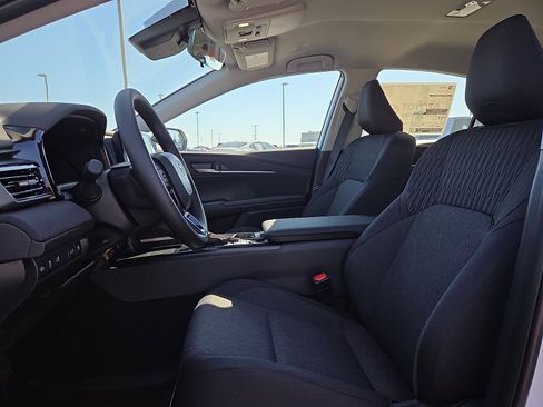 New 2026 Toyota Camry LE image 9