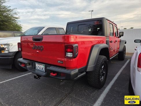 Used 2023 Jeep Gladiator Rubicon w/ Dual Top Group AWD/4WD image 2