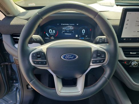 Certified 2025 Ford Explorer Active w/ Active Comfort Package AWD/4WD image 21
