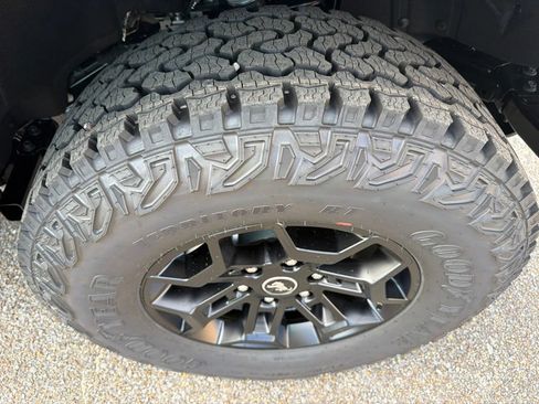 New 2026 Ford Bronco Badlands AWD/4WD image 13