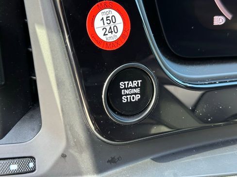 Used 2025 Porsche Cayenne S image 33