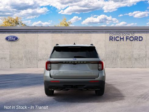 New 2027 Ford Explorer Active RWD image 7