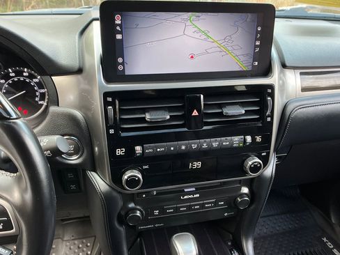 Used 2023 Lexus GX 460 Premium image 16