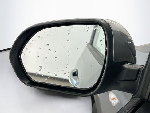 Used 2024 Kia Seltos LX image 16