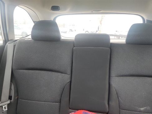 Used 2017 Subaru Outback 2.5i Premium image 17