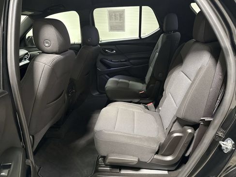 Used 2022 Chevrolet Traverse LT AWD/4WD image 22