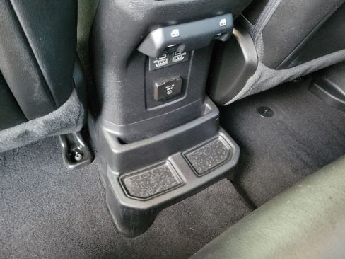Used 2021 Jeep Wrangler Unlimited Sahara w/ Cold Weather Group AWD/4WD image 12