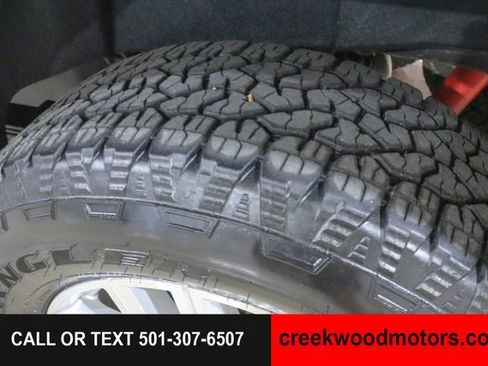 Used 2022 GMC Sierra 2500 SLT w/ SLT Premium Package AWD/4WD image 11