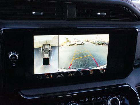 Certified 2025 GMC Sierra 1500 AT4 w/ AT4 Premium Package image 18