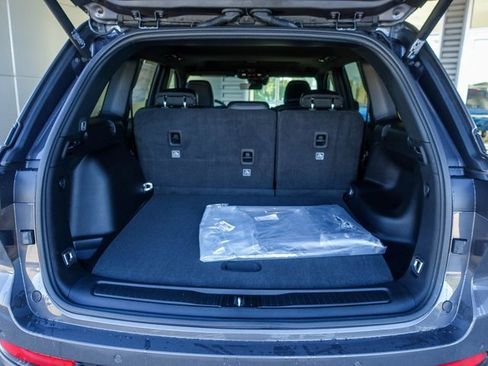 New 2025 Jeep Grand Cherokee Altitude image 29