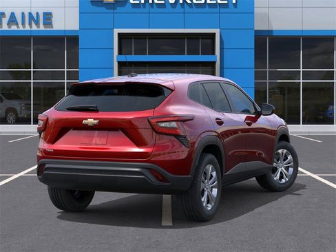 New 2026 Chevrolet Trax LS image 4