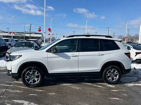 Used 2023 Honda Passport TrailSport image 7