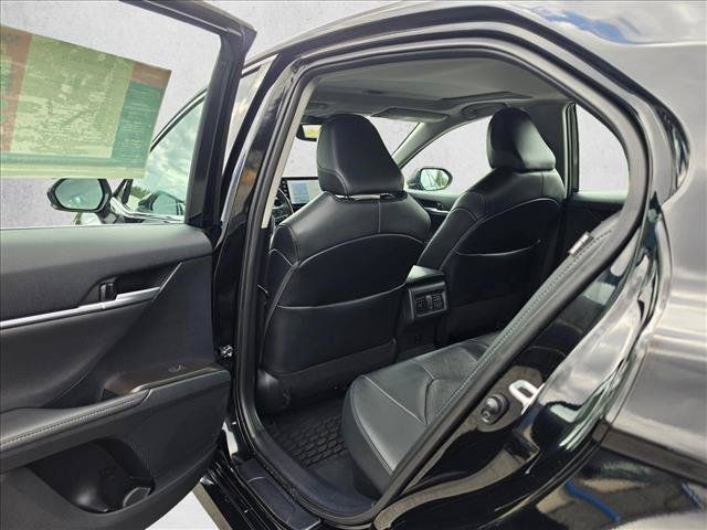 Used 2024 Toyota Camry XLE w/ Navigation Package FWD image 16