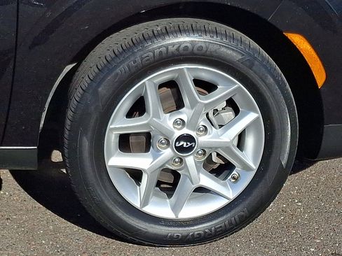 Certified 2023 Kia Soul S image 8