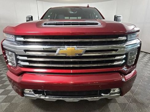 Used 2020 Chevrolet Silverado 2500 High Country w/ Z71 Off-Road Package AWD/4WD image 7