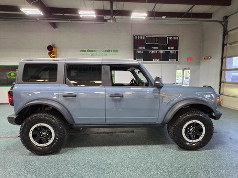 Used 2024 Ford Bronco Badlands AWD/4WD image 5