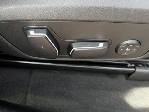 Used 2025 BMW X4 M40i AWD/4WD image 12