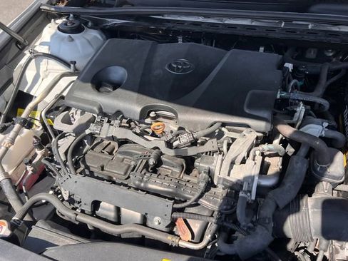 Used 2019 Toyota Camry SE image 31