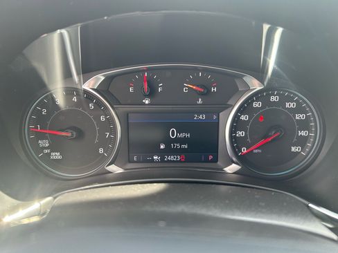 Used 2024 Chevrolet Equinox LT image 14