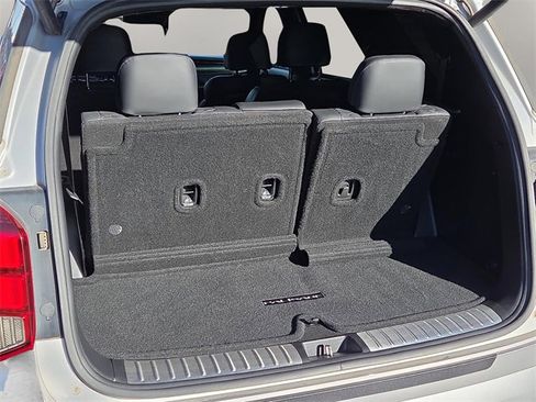 Used 2022 Hyundai Palisade Calligraphy image 8