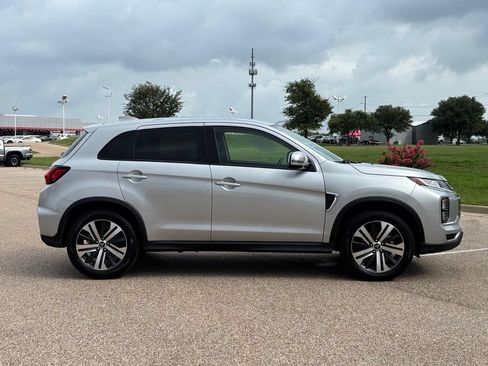 Used 2025 Mitsubishi Outlander Sport ES AWD/4WD image 5