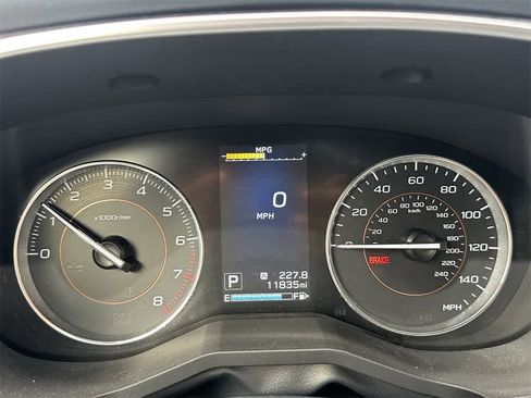 Used 2018 Subaru Crosstrek 2.0i Limited image 19