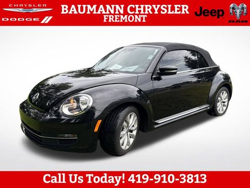 Used 2015 Volkswagen Beetle TDI FWD image 2