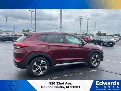 Used 2017 Hyundai Tucson Limited AWD/4WD image 14