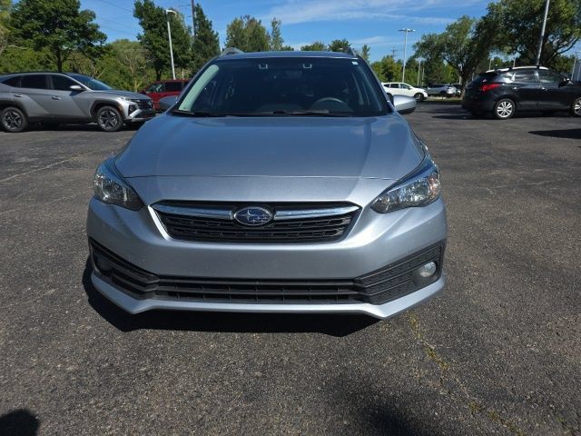Used 2020 Subaru Impreza 2.0i Premium w/ Popular Package #2 AWD/4WD image 2