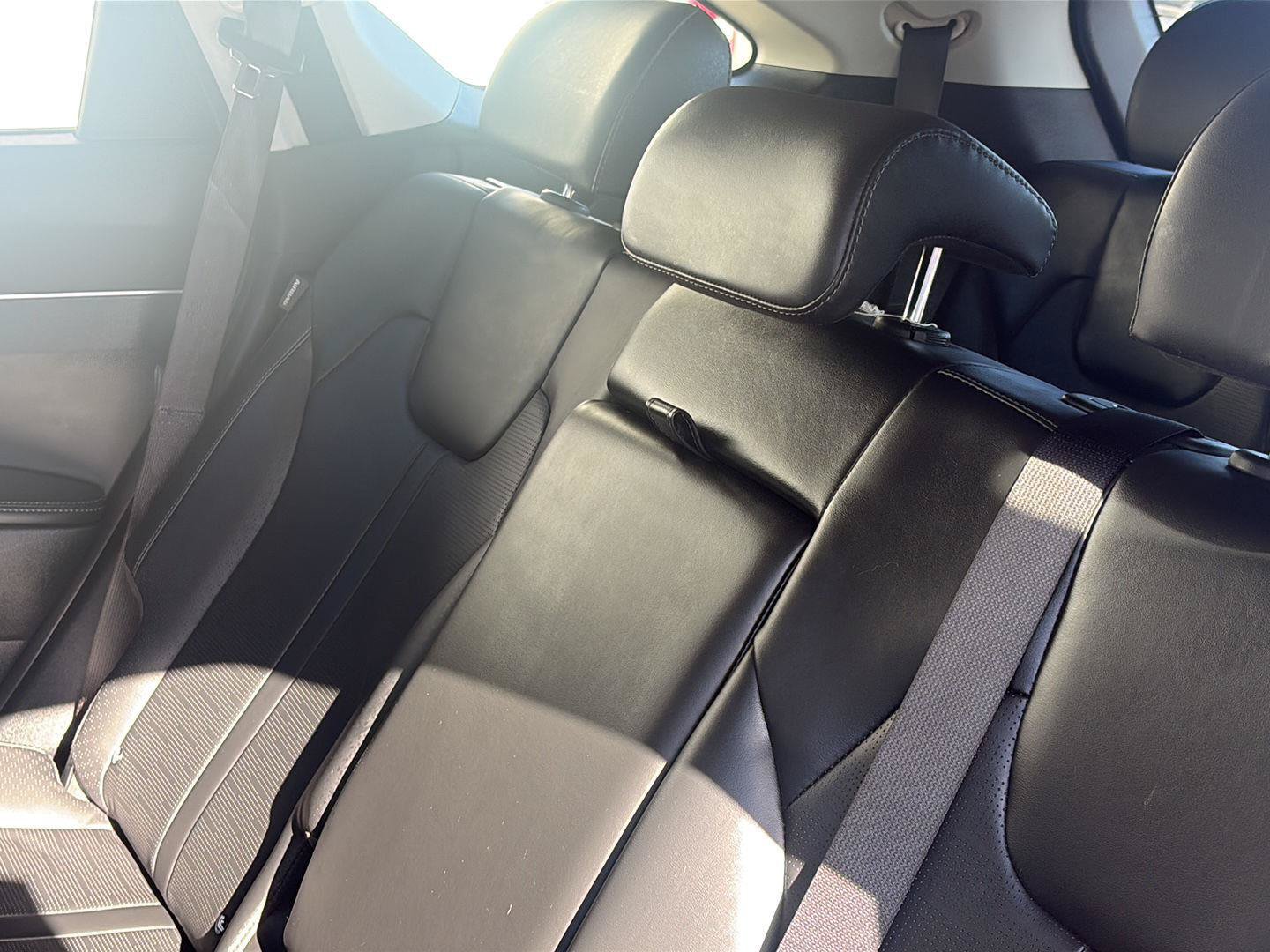 Used 2025 Kia Sorento S w/ Panoramic Sunroof Package FWD image 27