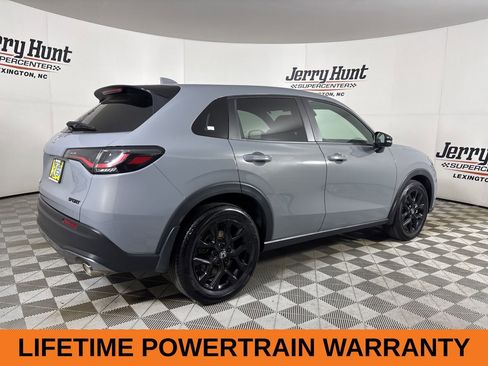 Used 2025 Honda HR-V Sport image 5