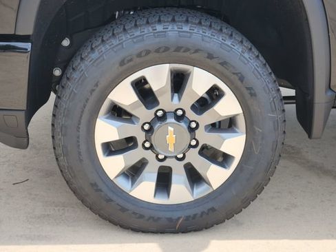 New 2026 Chevrolet Silverado 2500 Custom w/ Custom Value Package AWD/4WD image 18