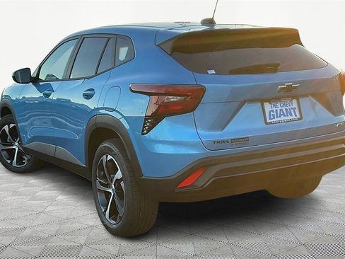 New 2026 Chevrolet Trax RS image 3