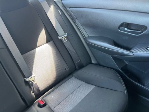 Used 2025 Nissan Sentra SV FWD image 37