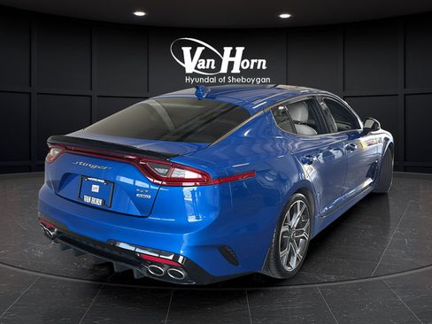 Used 2018 Kia Stinger GT2 AWD/4WD image 7