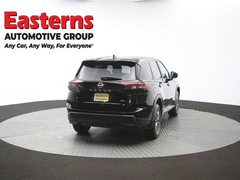 Used 2024 Nissan Rogue S AWD/4WD image 39